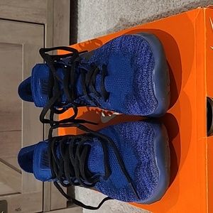 Mens Nike RN Flynit Size 7